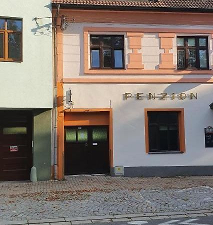 Penzion U Kohoutka Pardubice Extérieur photo