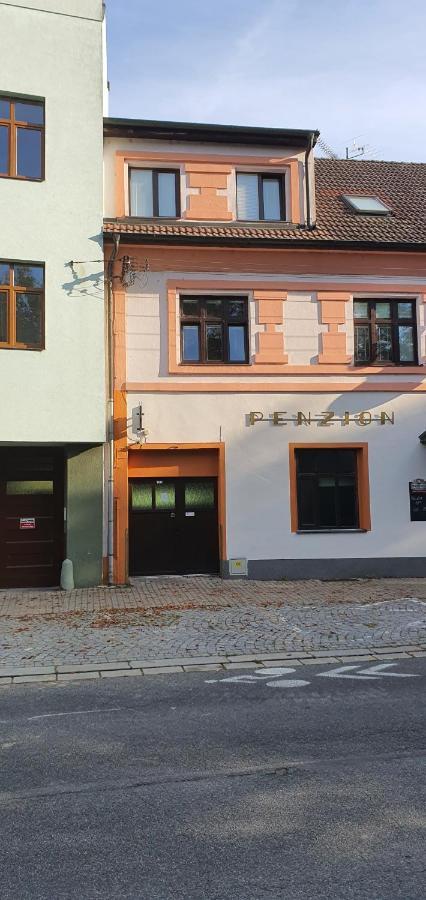 Penzion U Kohoutka Pardubice Extérieur photo