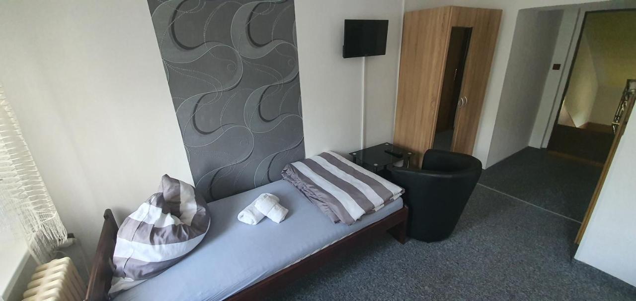 Penzion U Kohoutka Pardubice Extérieur photo
